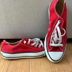 Red Converse